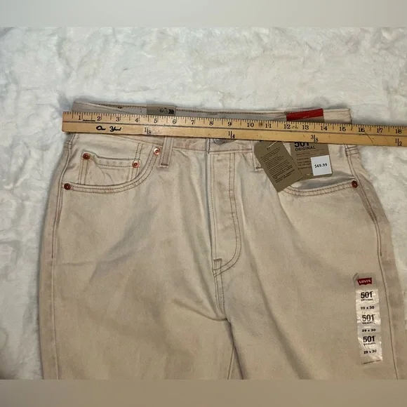 Levi's 501 Beige Jeans - Picture 4 of 10